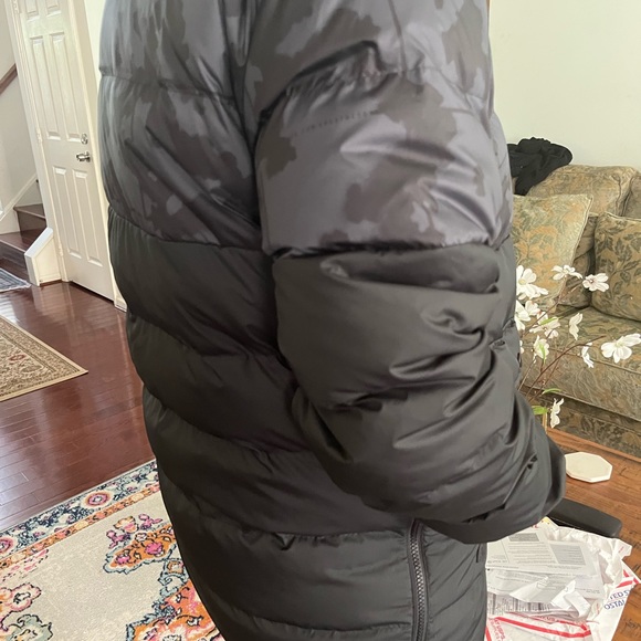 Firm Price! Nike Unisex Puffer coat size Large NWT - Picture 10 of 16